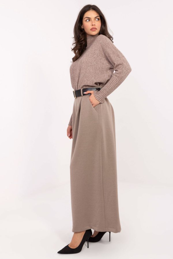 beige Women trousers model 220012 Italy Moda