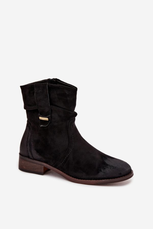 black Boots model 220191 Step in style