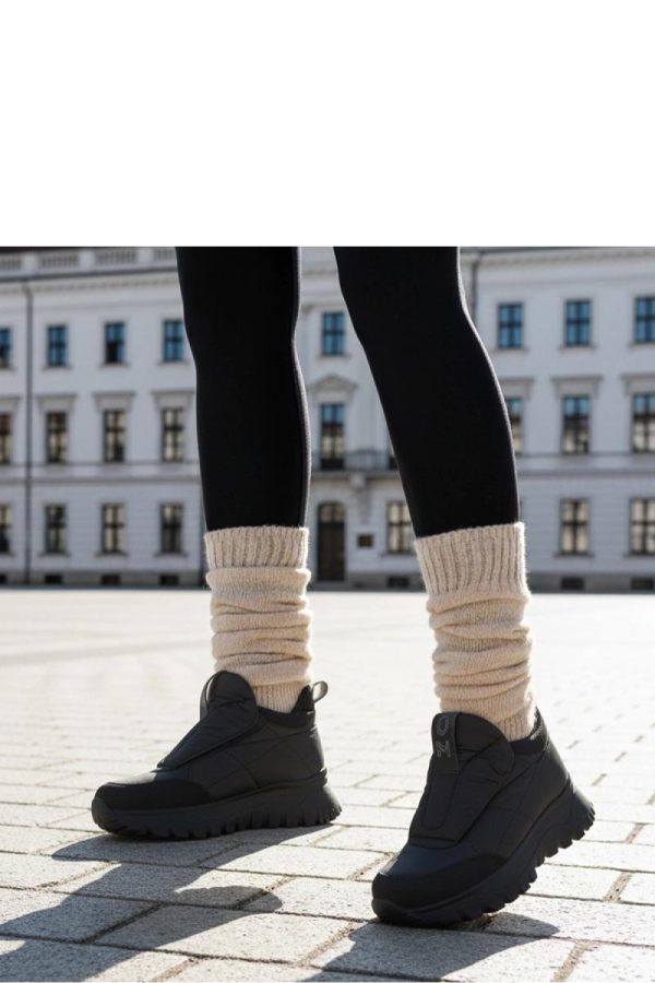 Black Snow Boots in Women`s Ankle Boots & Booties with Fabric, Footbed and Platform Height