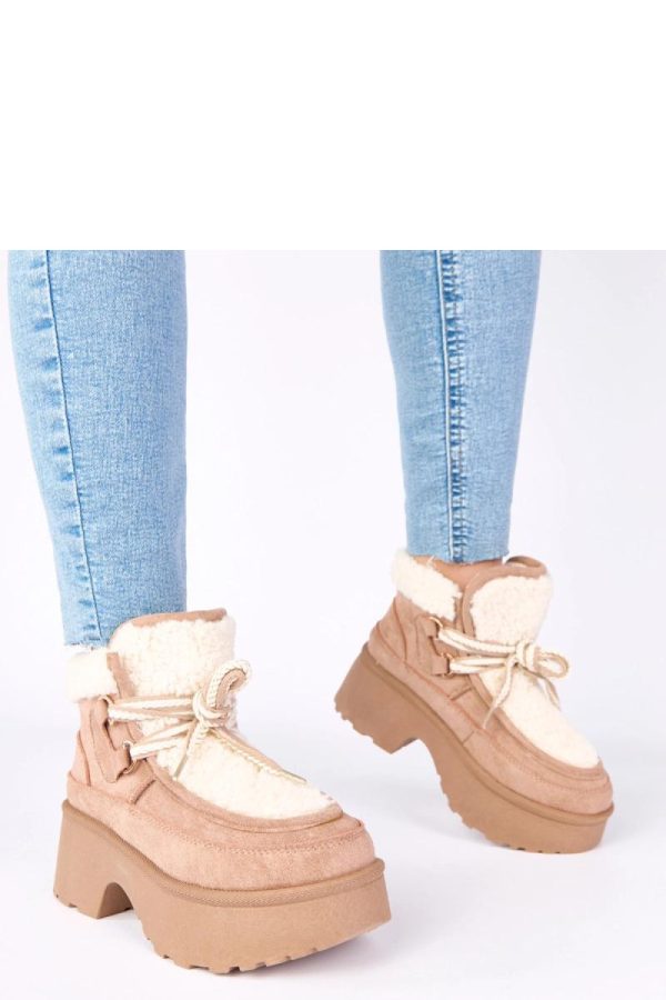 Beige Snow Boots....Fabric, Footbed, Upper Height and Platform Height