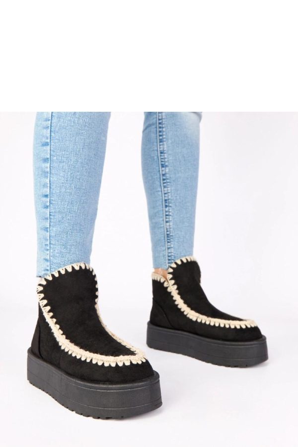 Black Snow Boots..Fabric, Footbed, Upper Height and Platform Height