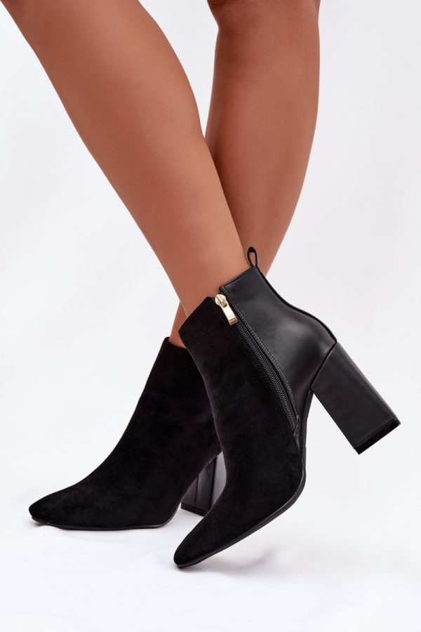 black Heel boots model 221933 Step in style