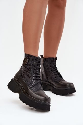 black Boots model 222518 Step in style