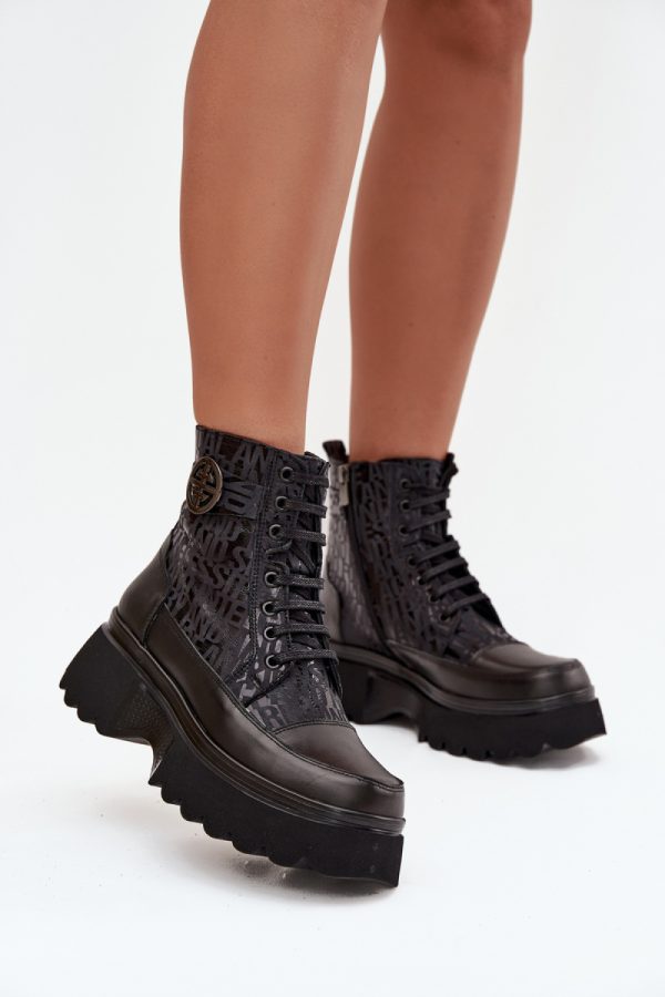 black Boots model 222518 Step in style