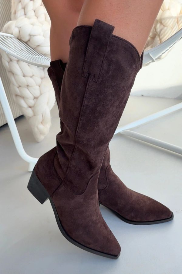 brown Heel boots model 222528 Step in style