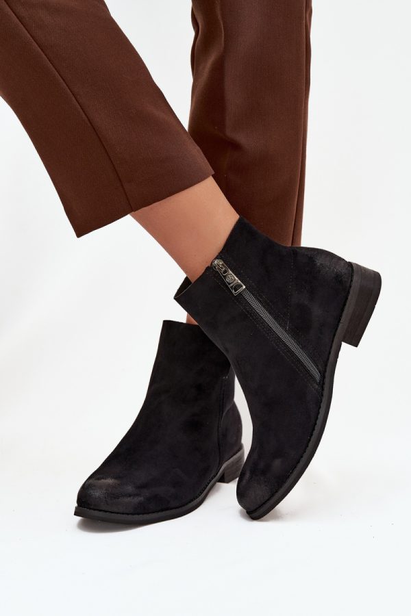 black Boots model 222969 Step in style