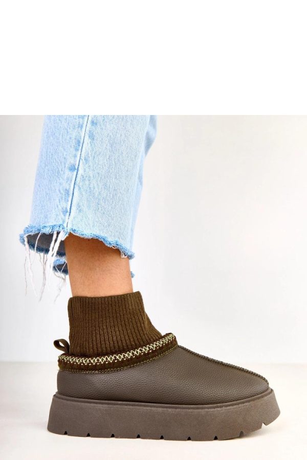 Green Snow Boots...Fabric, Footbed and Platform Height