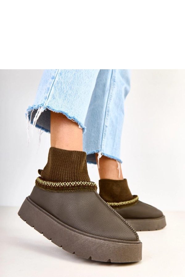 Green Snow Boots...Fabric, Footbed and Platform Height