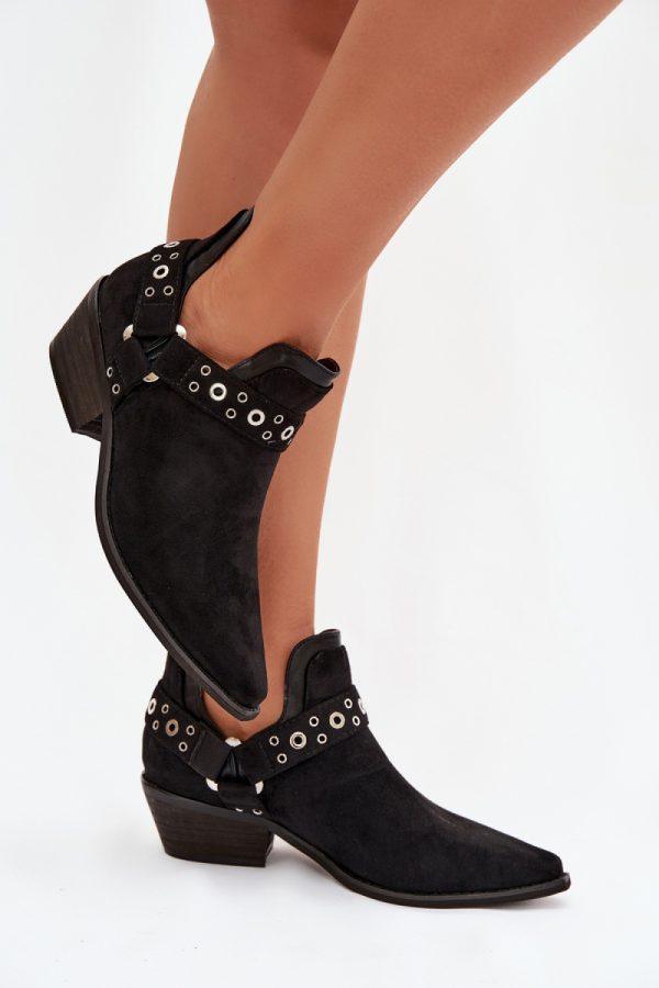 black Boots model 223586 Step in style
