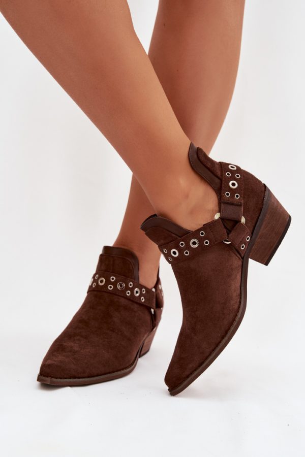 brown Boots model 223613 Step in style