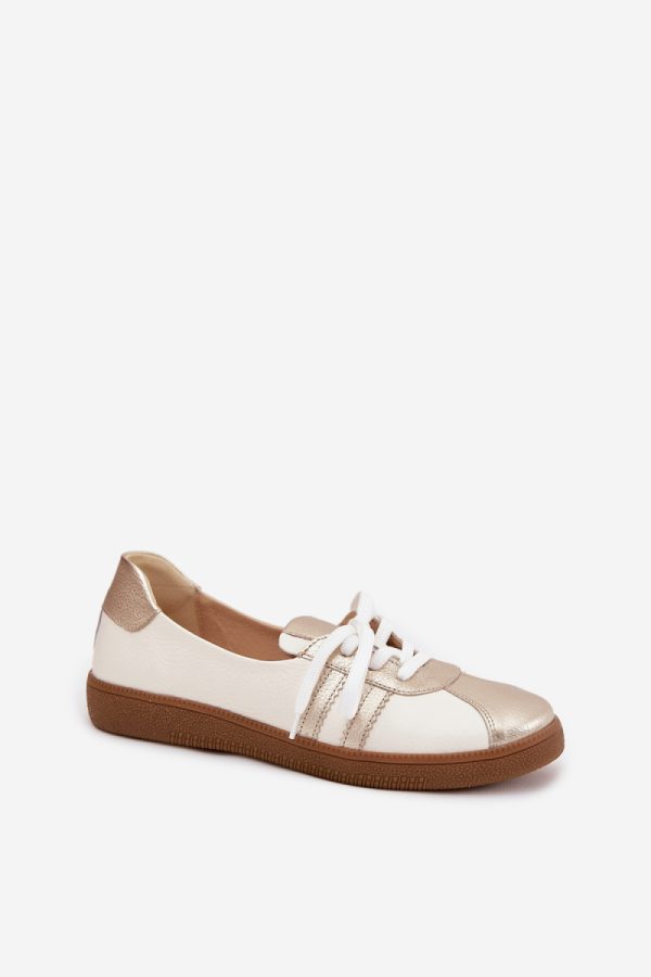 white Barefoot model 223857 Step in style