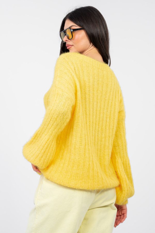 yellow Jumper model 224367 Italy Moda