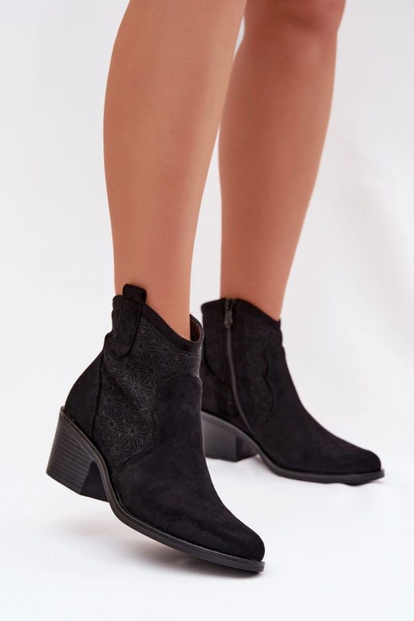 black Heel boots model 224621 Step in style