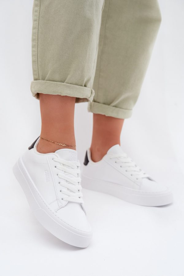 white Sport Shoes model 224713 Step in style