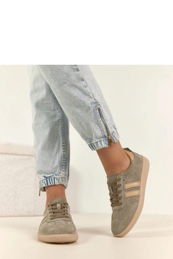 Green Sport Shoes..Fabric, Footbed and Sole Height