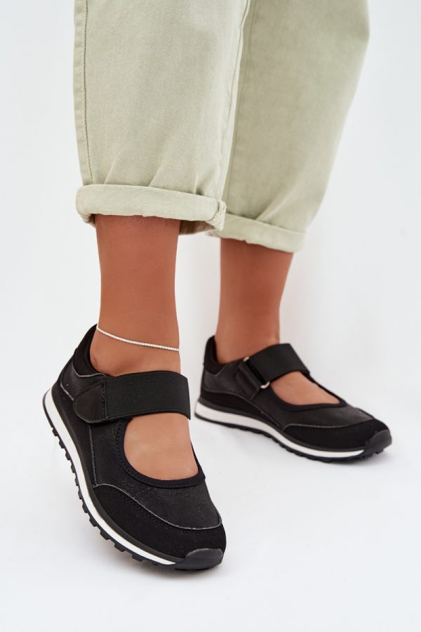 black Half shoes model 225101 Step in style