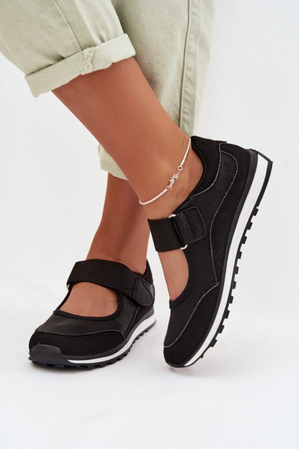black Half shoes model 225101 Step in style