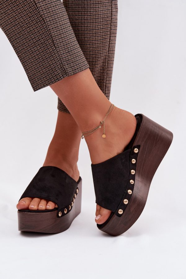 black Buskin model 225127 Step in style