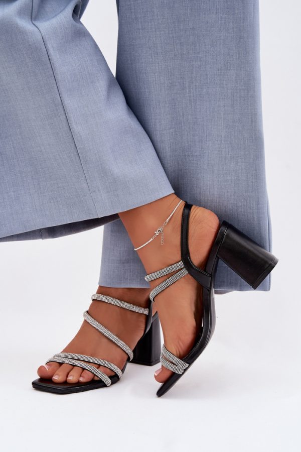 black Heel sandals model 225208 Step in style