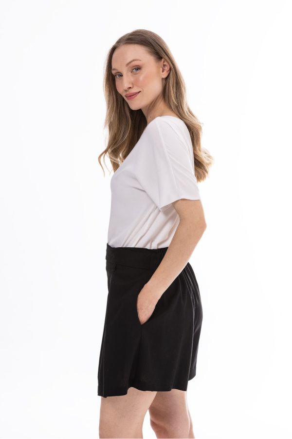 Black Shorts in Shorts For Women, Crop Pants with Cotton, Len and Viscose