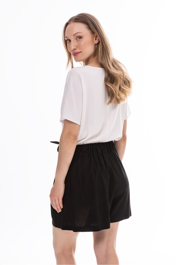 Black Shorts in Shorts For Women, Crop Pants with Cotton, Len and Viscose