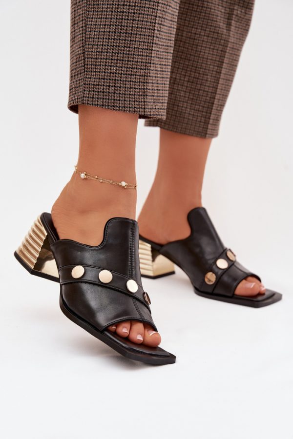 black Heeled sandals model 225350 Step in style