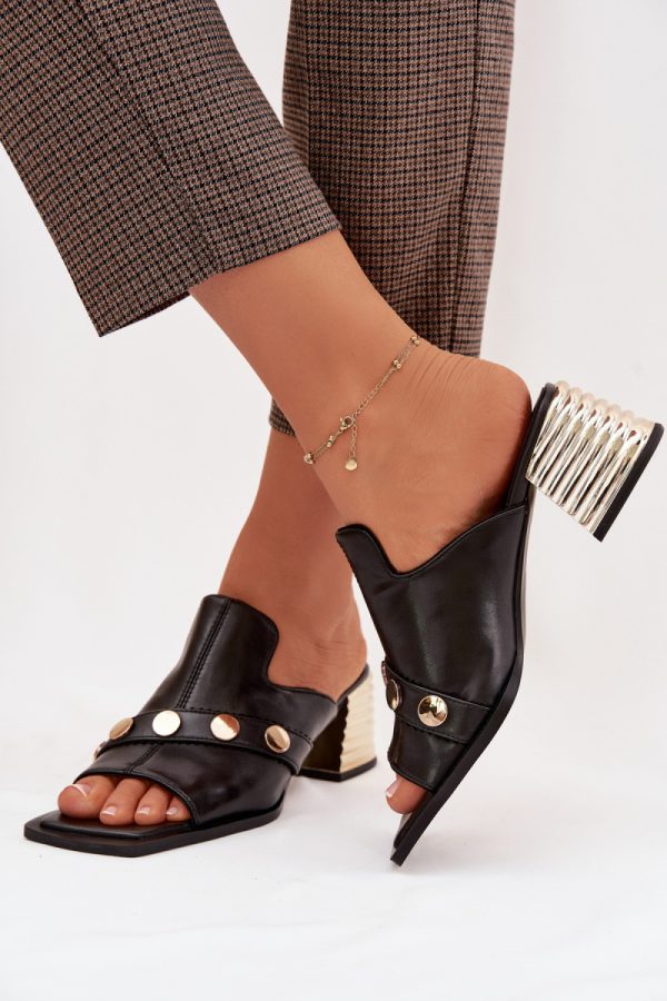 black Heeled sandals model 225350 Step in style