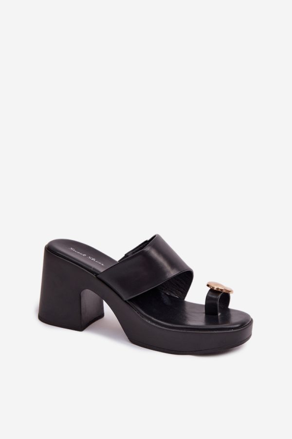 black Heeled sandals model 225375 Step in style