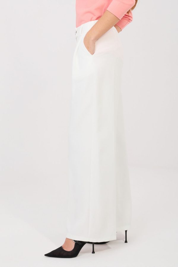 Beige Women Trousers in Pants, Trousers, Shorts with Spandex and Polyester