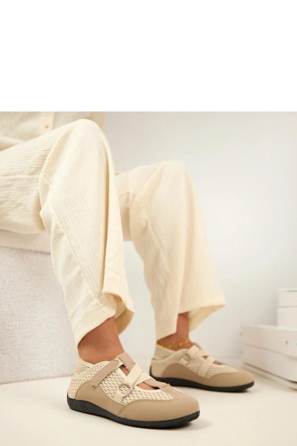 Beige Ballet Flats.Fabric and Sole Height