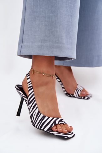 black Heel sandals model 225630 Step in style