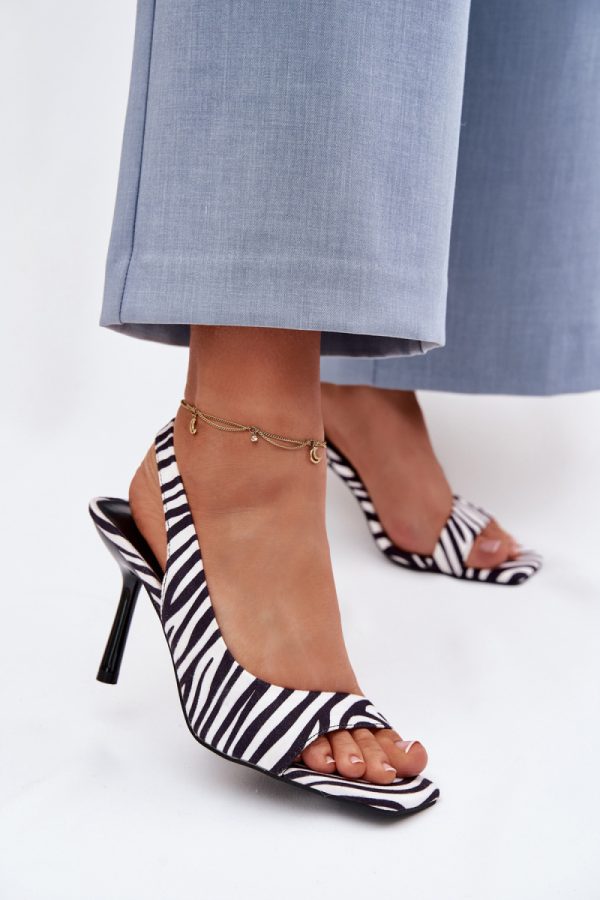 black Heel sandals model 225630 Step in style