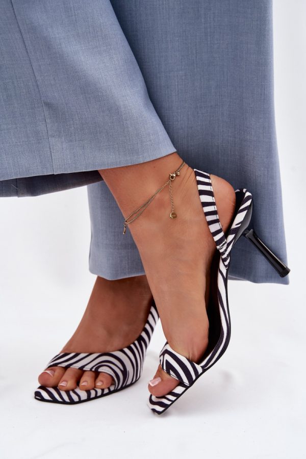 black Heel sandals model 225630 Step in style