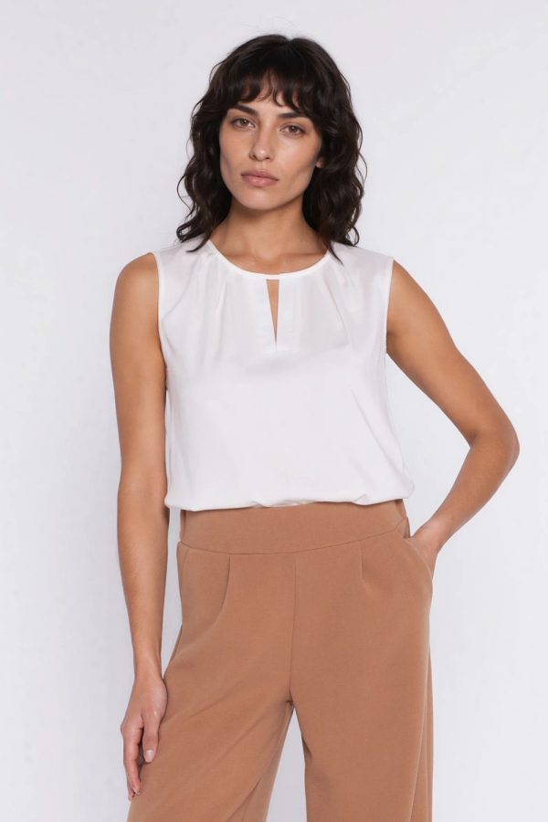 beige Blouse model 225833 Nife