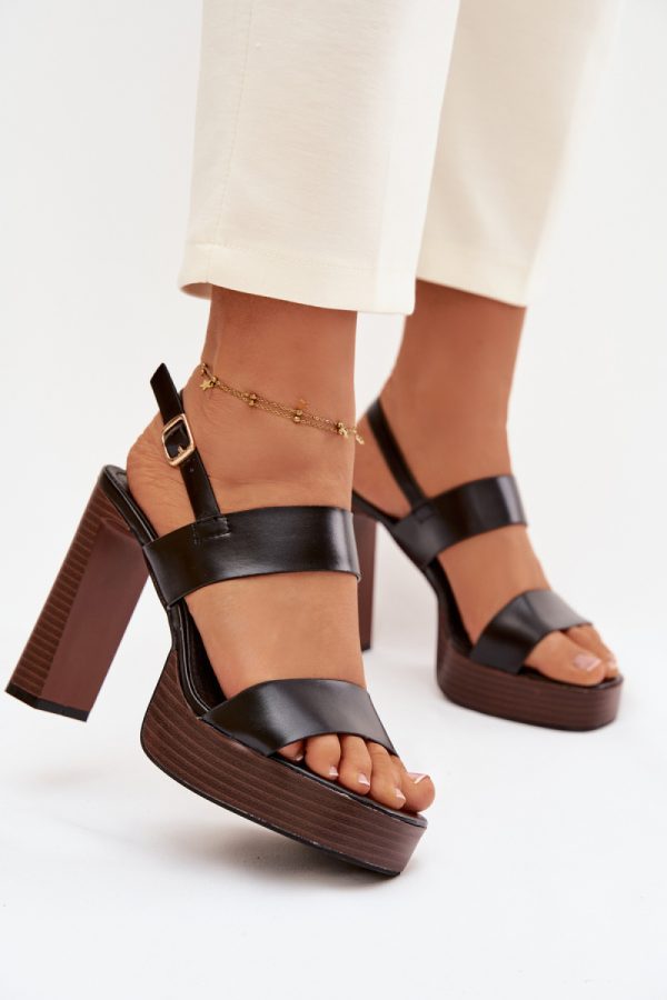black Heel sandals model 226116 Step in style