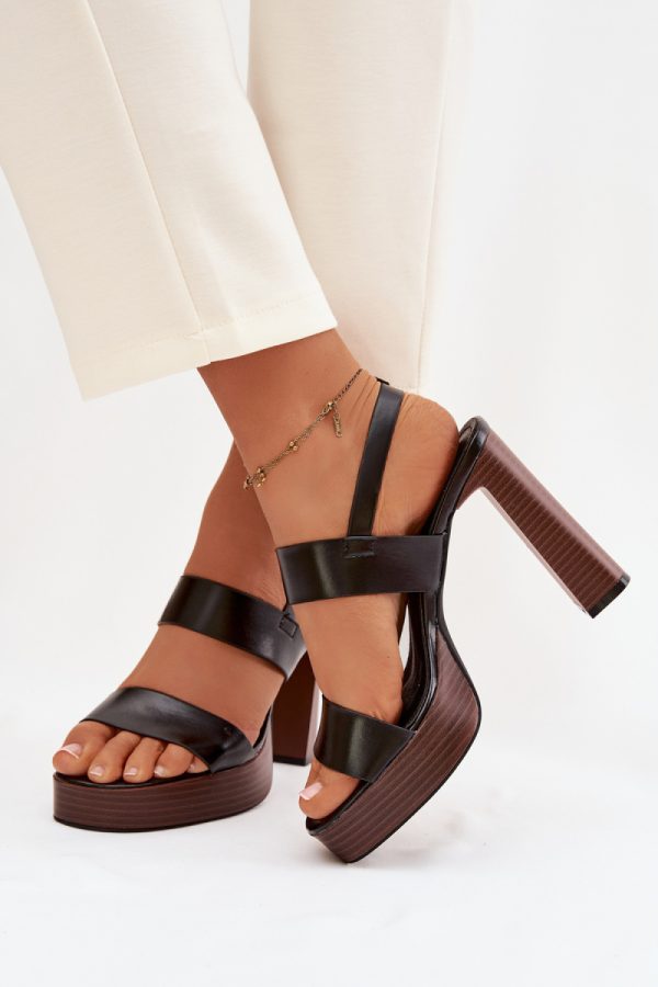 black Heel sandals model 226116 Step in style