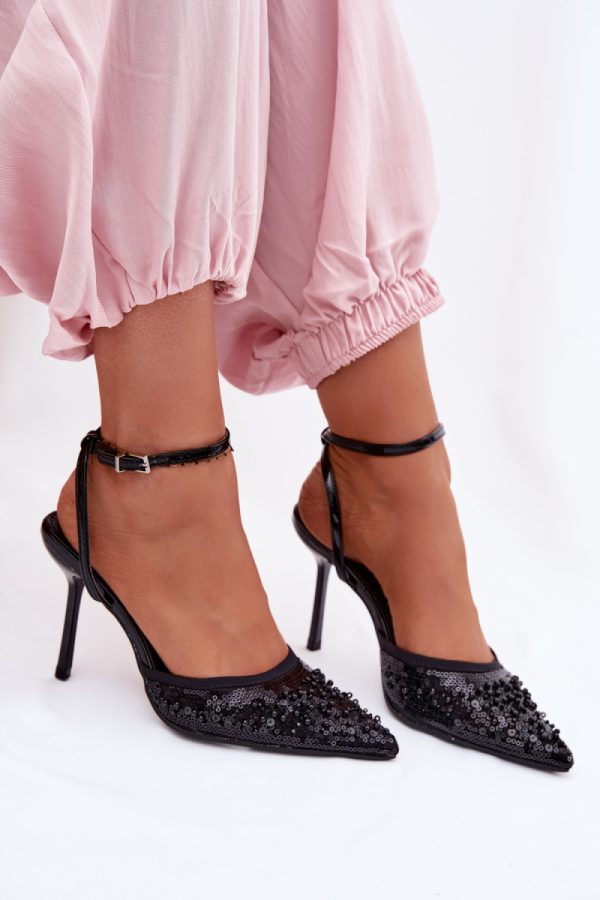 black Heel sandals model 226510 Step in style