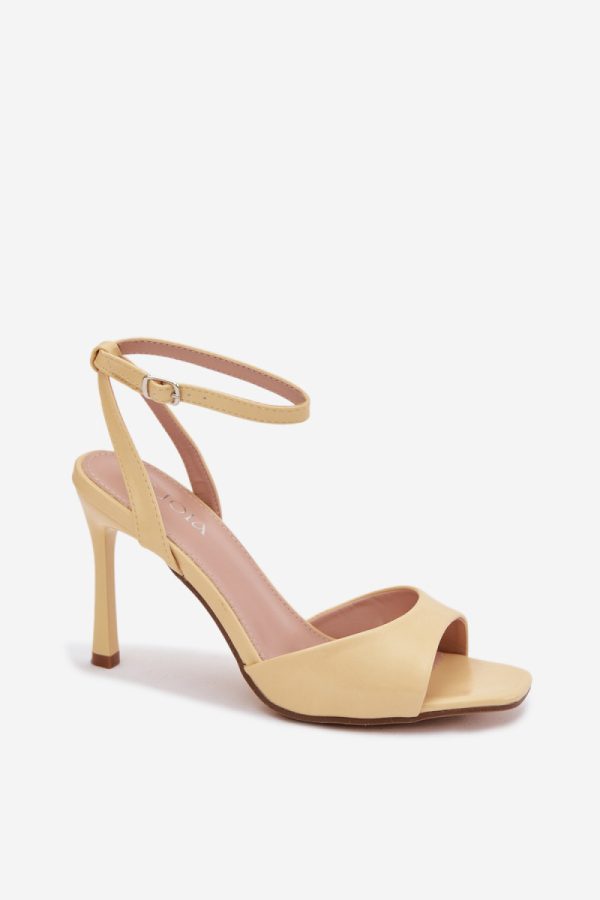 yellow Heel sandals model 227435 Step in style