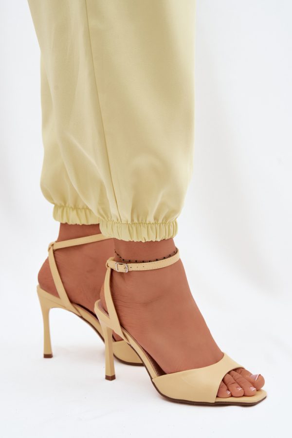 yellow Heel sandals model 227435 Step in style