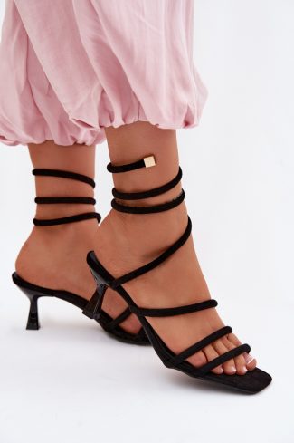 black Heel sandals model 227451 Step in style