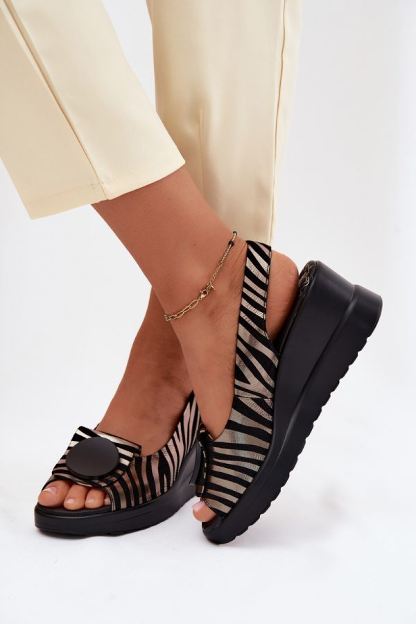 black Buskin model 227903 Step in style