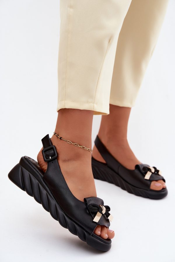 black Buskin model 227906 Step in style