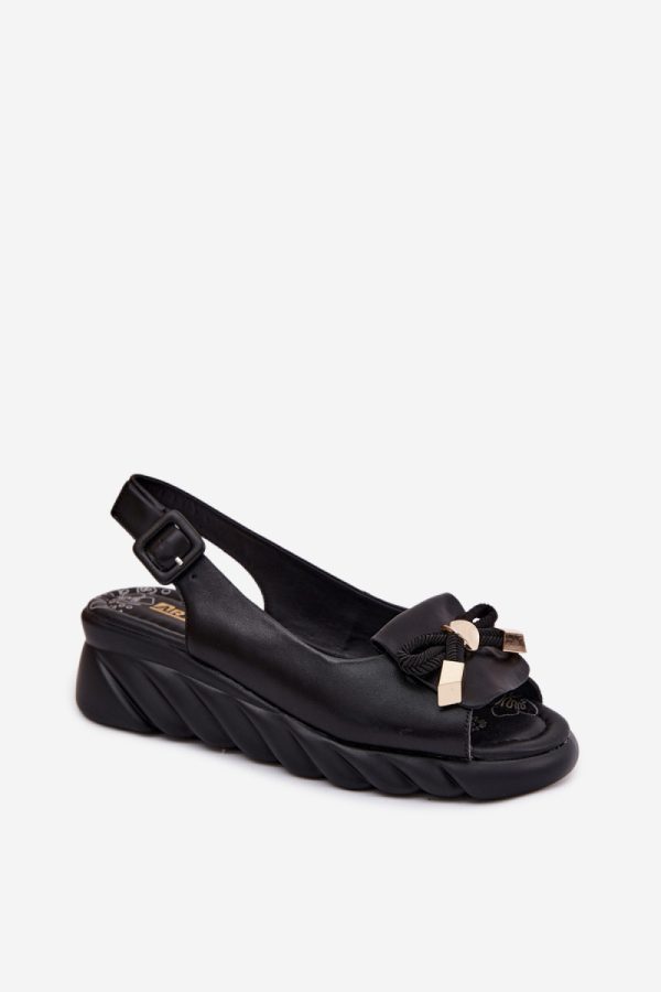 black Buskin model 227906 Step in style