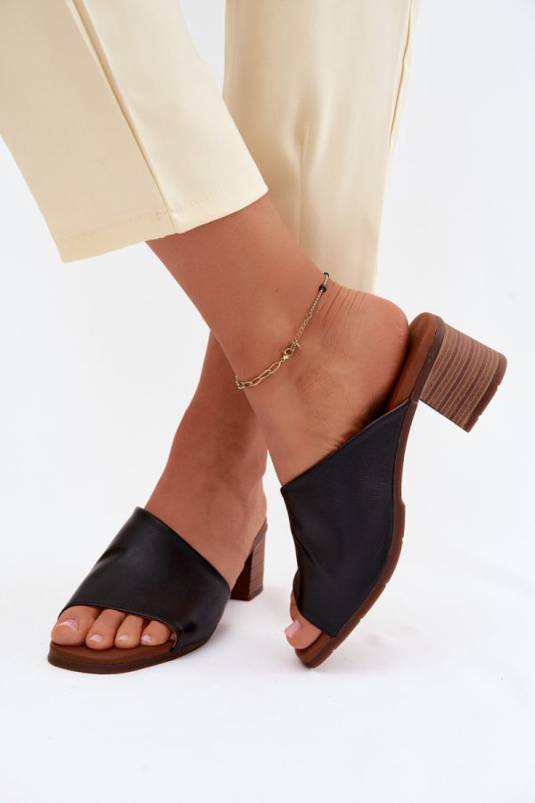 black Heeled sandals model 227928 Step in style
