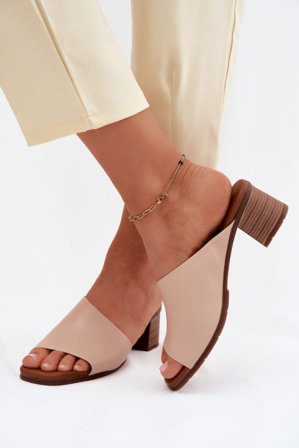 black Heeled sandals model 227930 Step in style