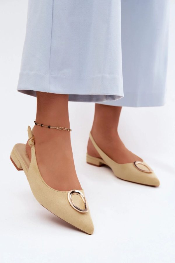 yellow Sandals model 227924 Step in style