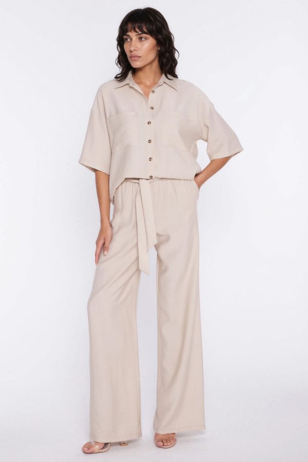 beige Shorts model 228010 Nife