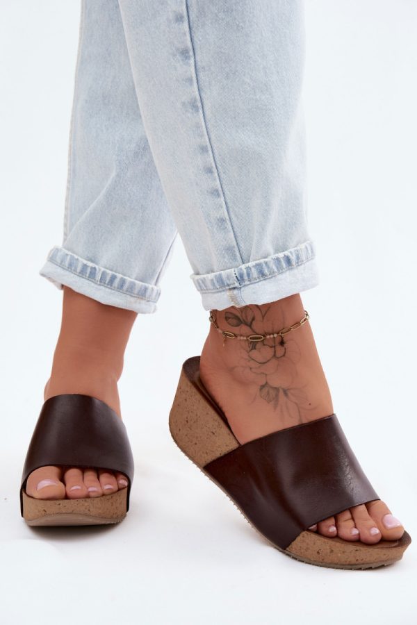 brown Buskin model 228384 Step in style