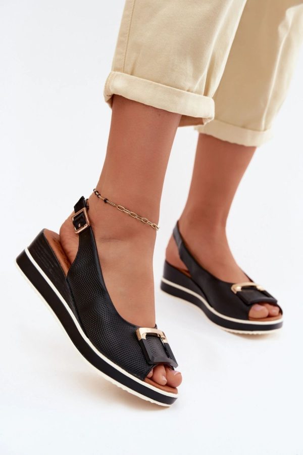 black Buskin model 228389 Step in style