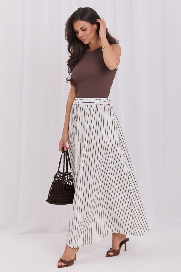 White Skirt in Skirts with Cotton and Spandex
